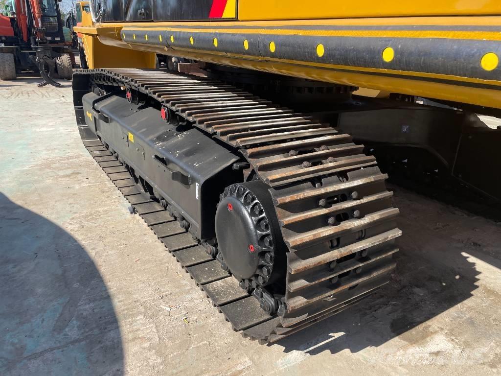 CAT 330 D Гусеничні екскаватори