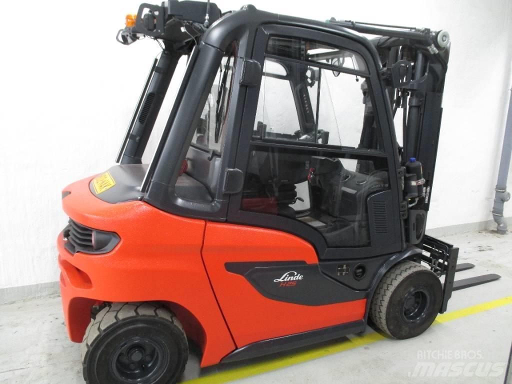 Linde H25D Дизельні навантажувачі
