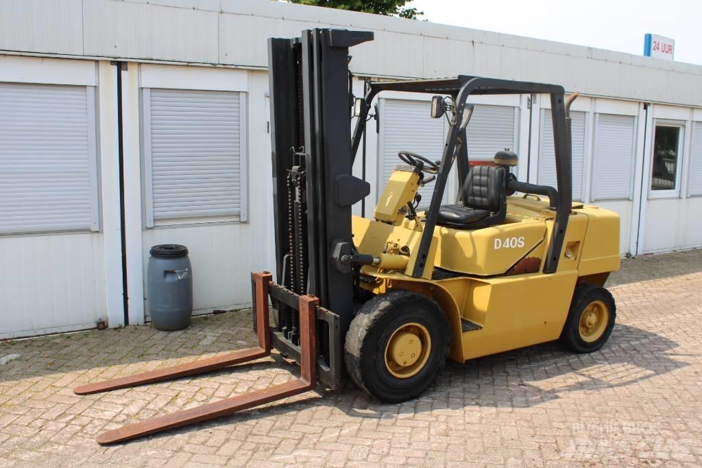 Daewoo D 40 S Дизельні навантажувачі