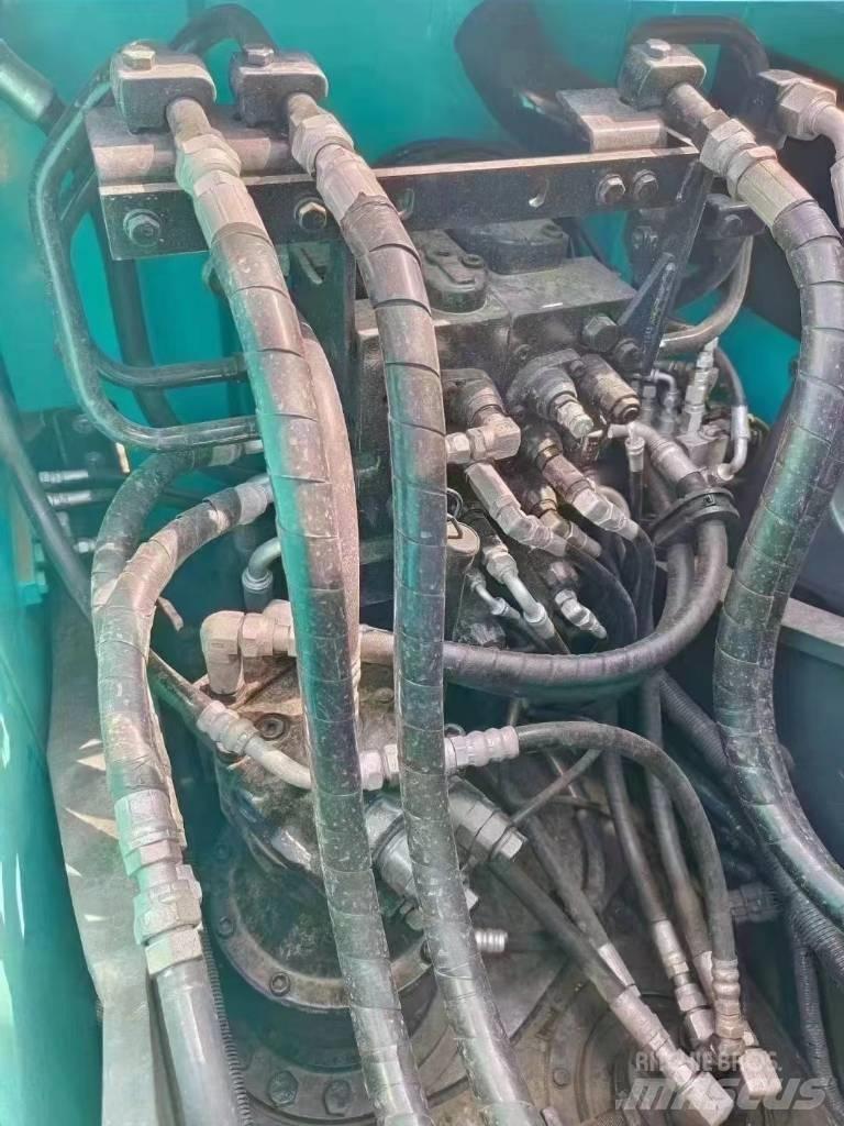 Kobelco SK 140 LC Гусеничні екскаватори
