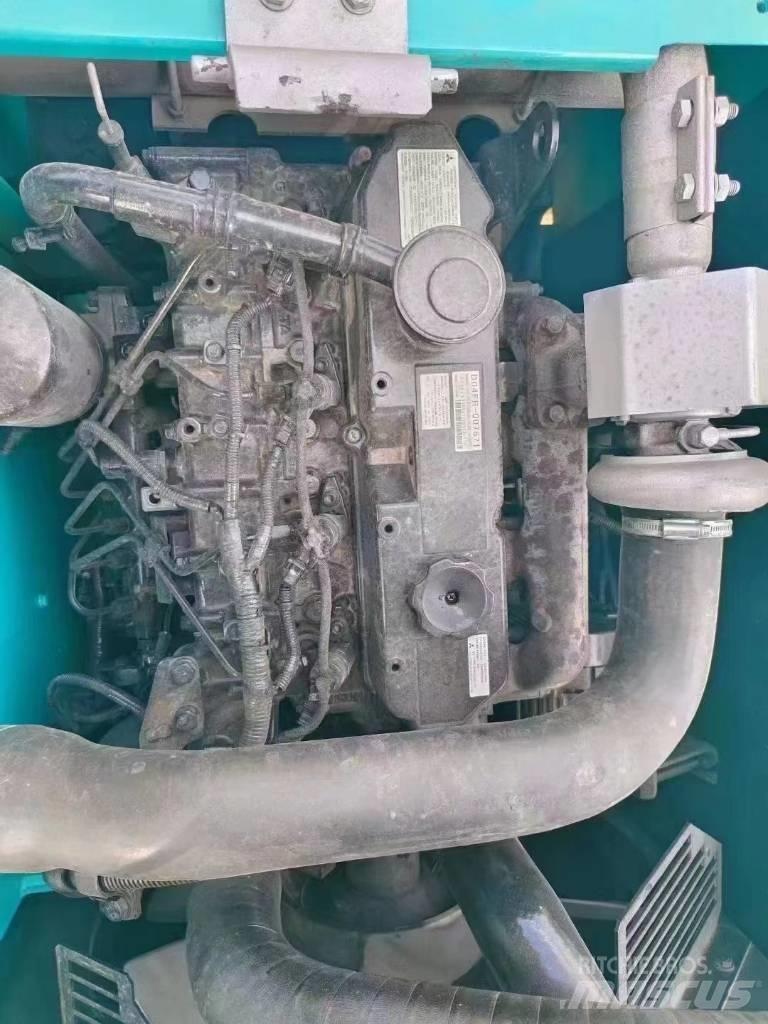 Kobelco SK 140 LC Гусеничні екскаватори