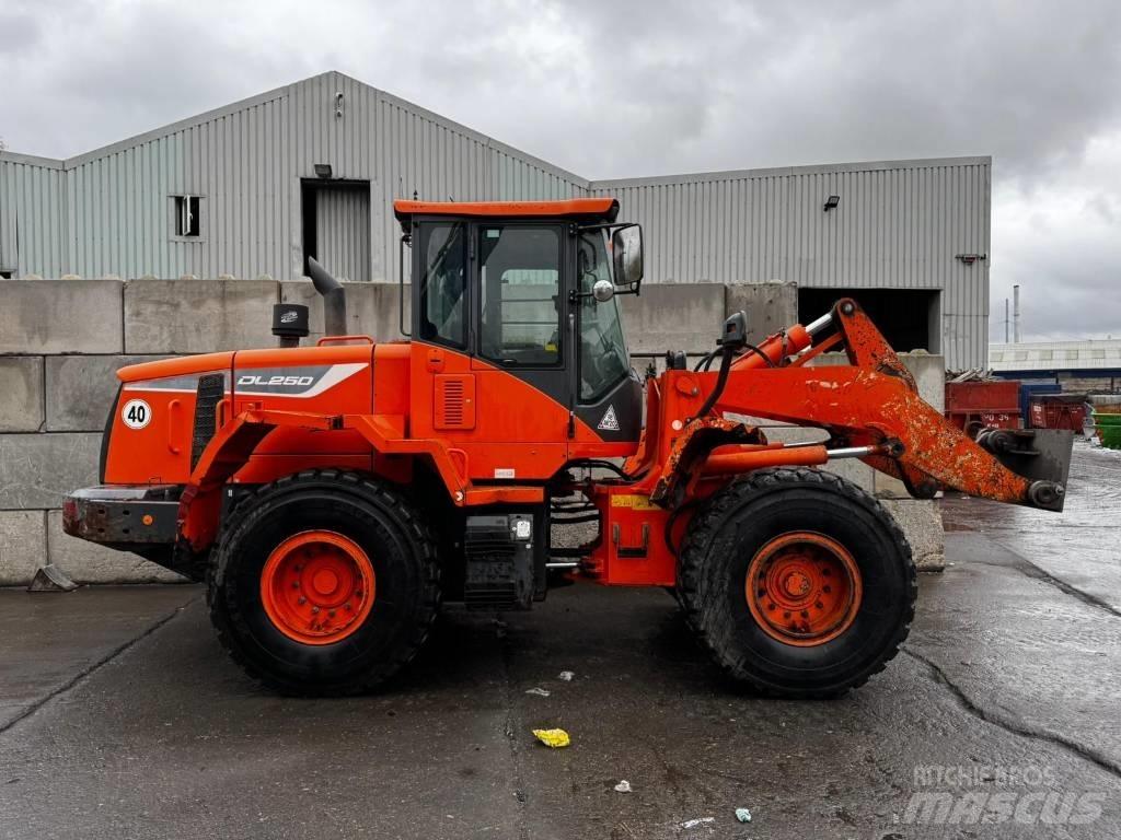 Doosan DL250-5 Фронтальні навантажувачі