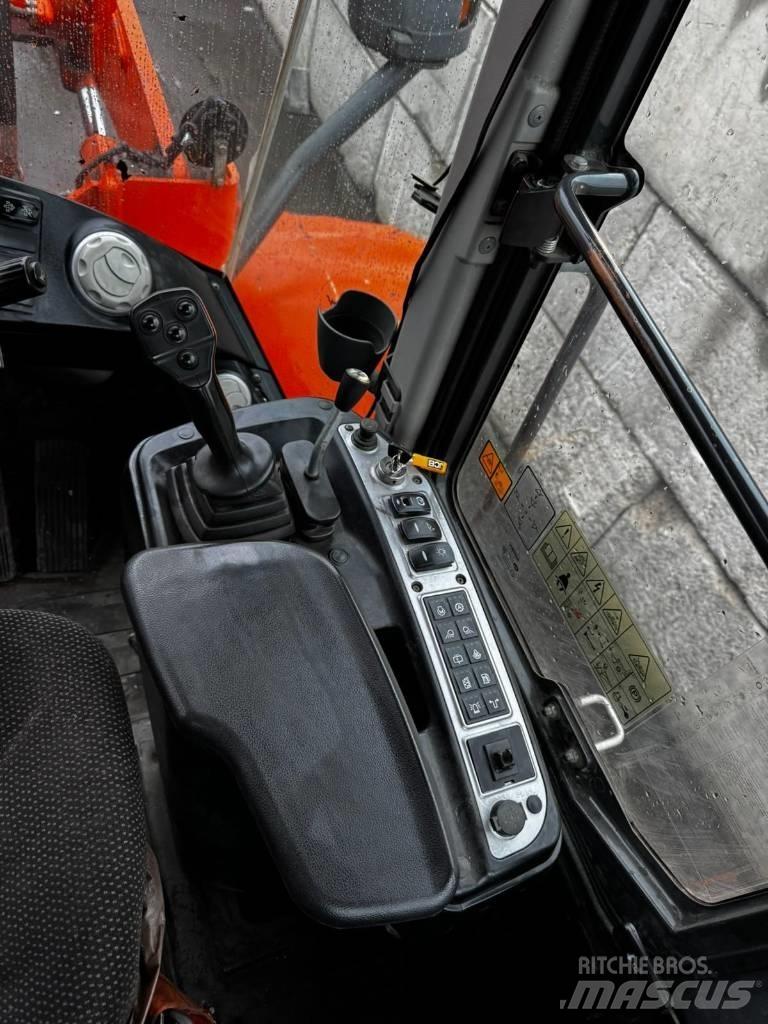 Doosan DL250-5 Фронтальні навантажувачі