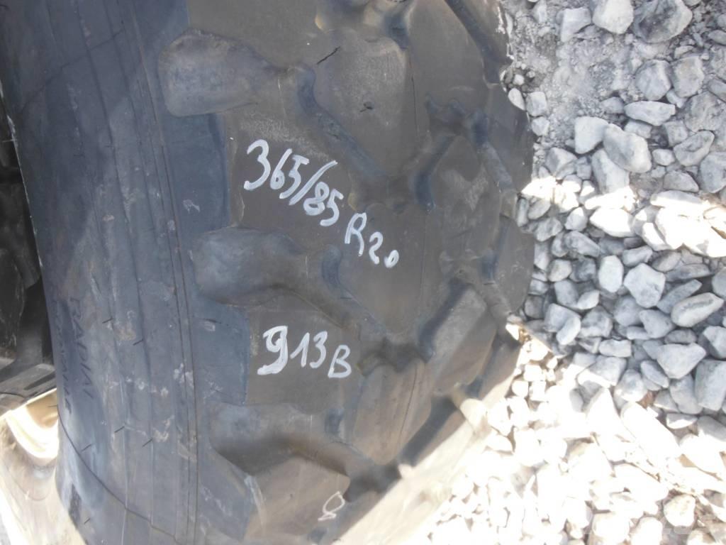 Michelin 365/85R20 Колеса