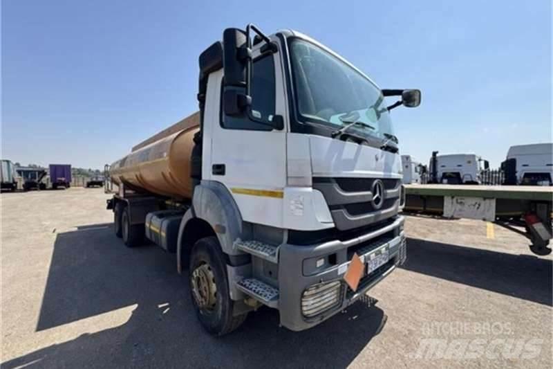 Mercedes-Benz Axor Вантажівки / спеціальні