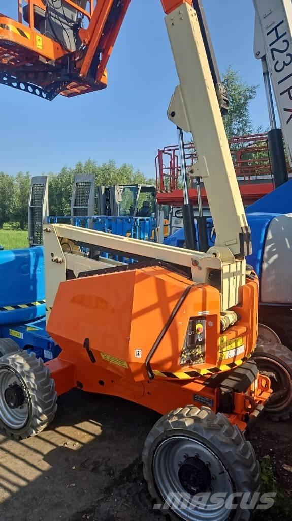 JLG 340 AJ Колінчаті підйомники