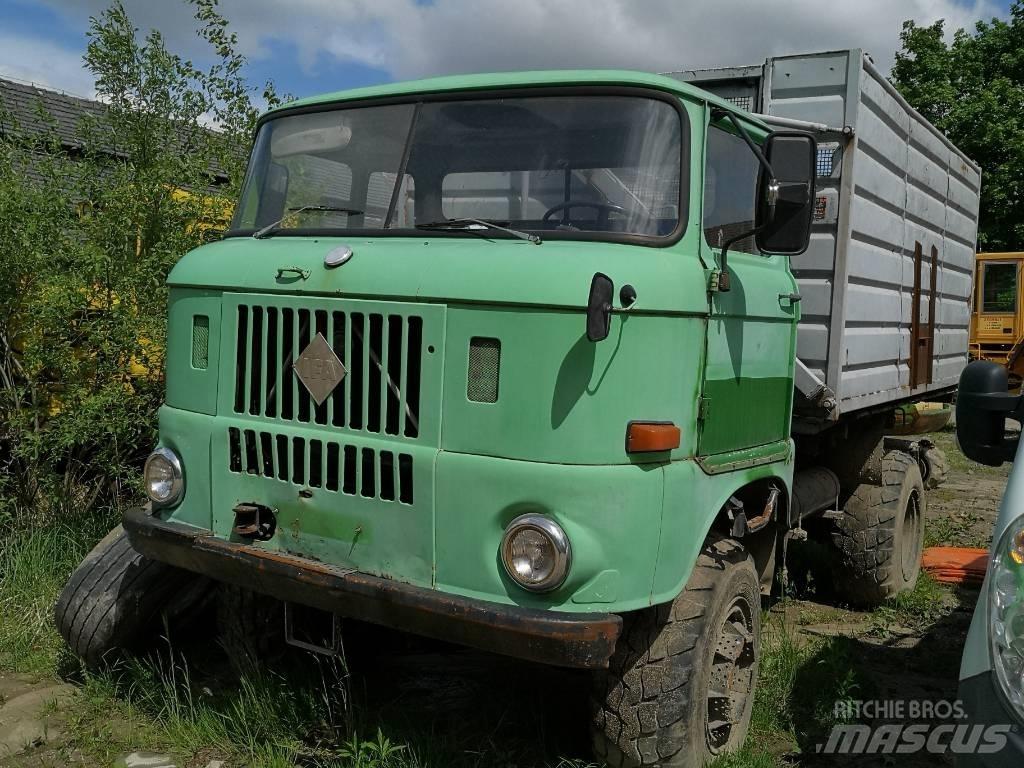 IFA W50 LA Трактори