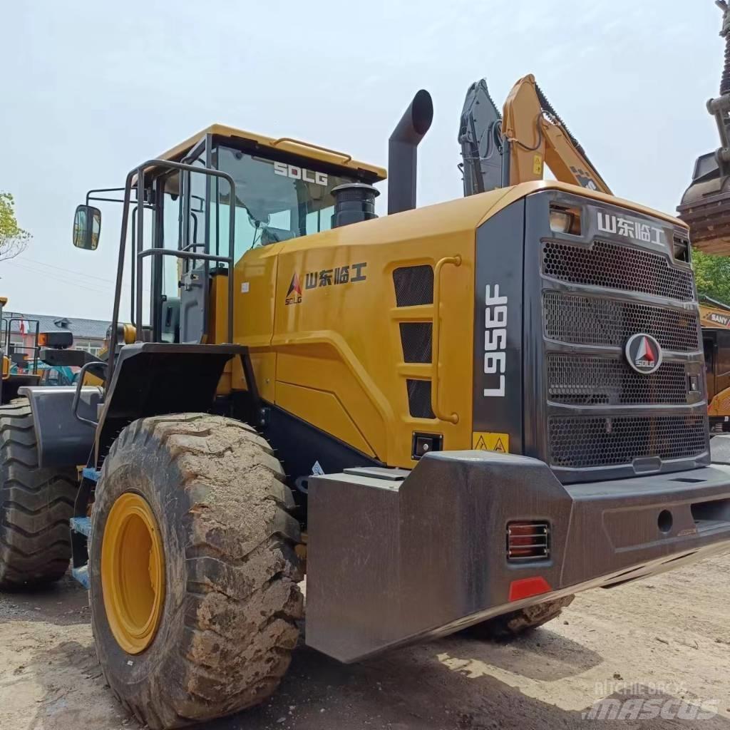 SDLG 956F Фронтальні навантажувачі