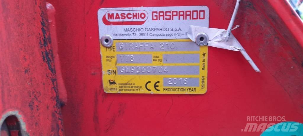 Maschio Giraffa 210 Газонні і лукові косилки
