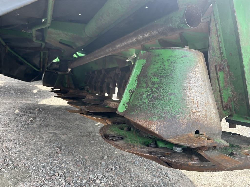 John Deere CC388, Косилки-формувачі