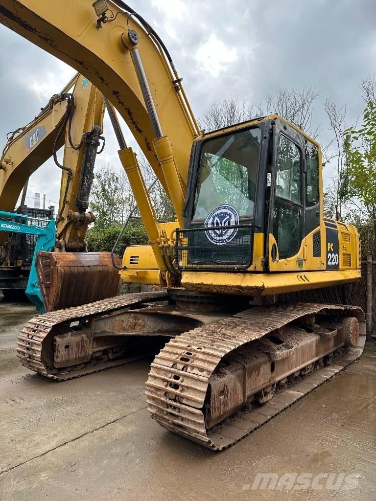 Komatsu PC 220-8 Гусеничні екскаватори