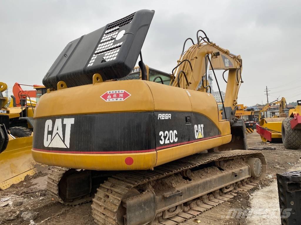CAT 320 C Гусеничні екскаватори