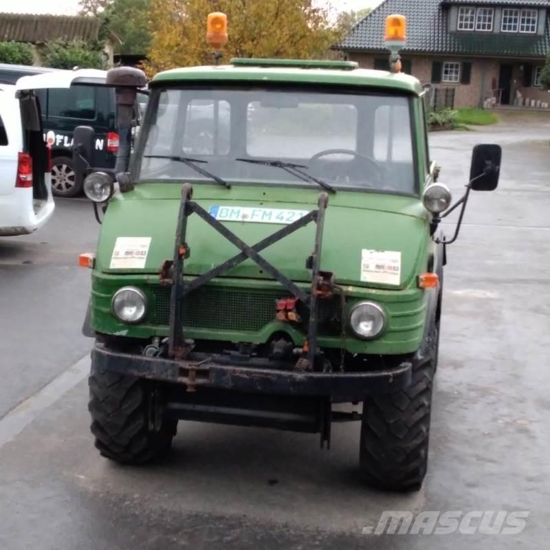 Mercedes-Benz U421 Трактори