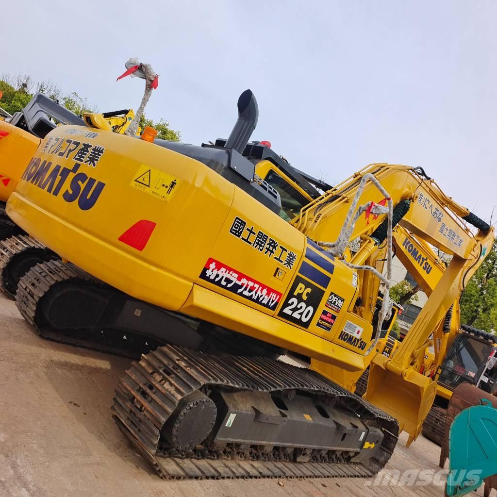 Komatsu PC 220-8 Гусеничні екскаватори