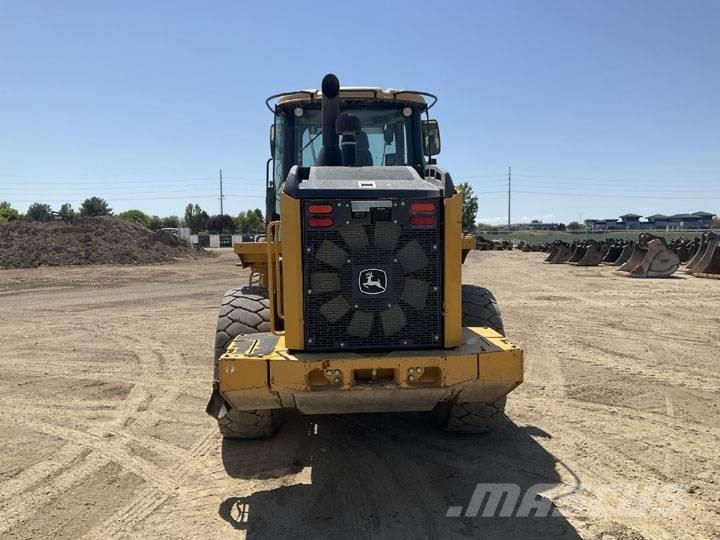 John Deere 624KII Фронтальні навантажувачі