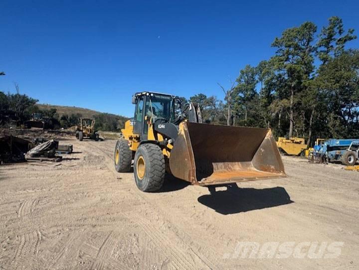 John Deere 624KII Фронтальні навантажувачі