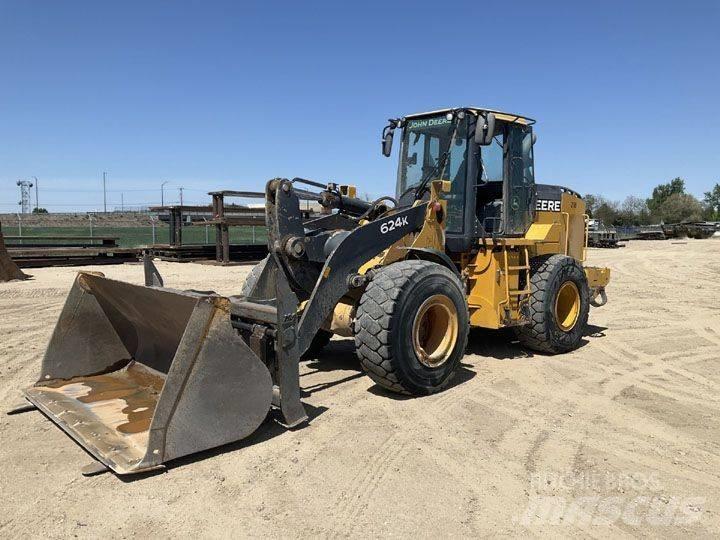John Deere 624KII Фронтальні навантажувачі