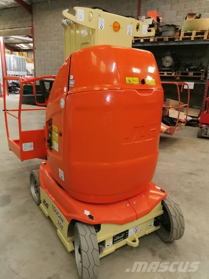 JLG Toucan 10 E Вертикальні щоглові підйомники