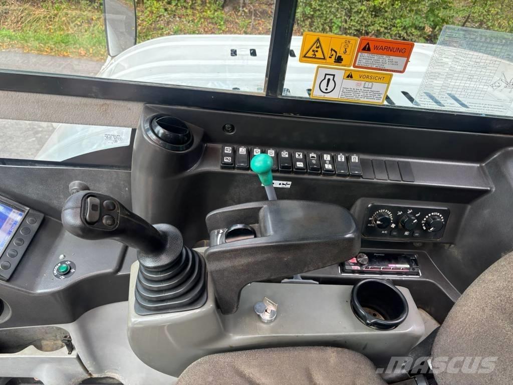 Takeuchi TB 290 Середні екскаватори 7т. - 12т.