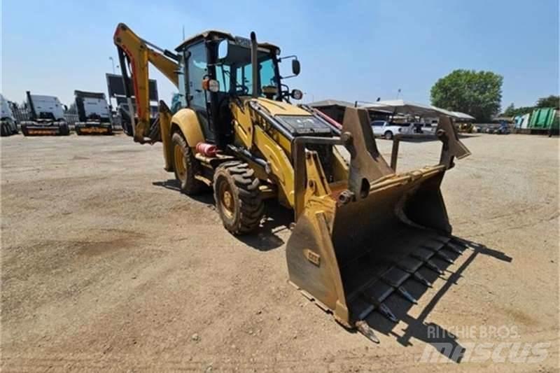 CAT 426F2 TLB Екскаватори-навантажувачі