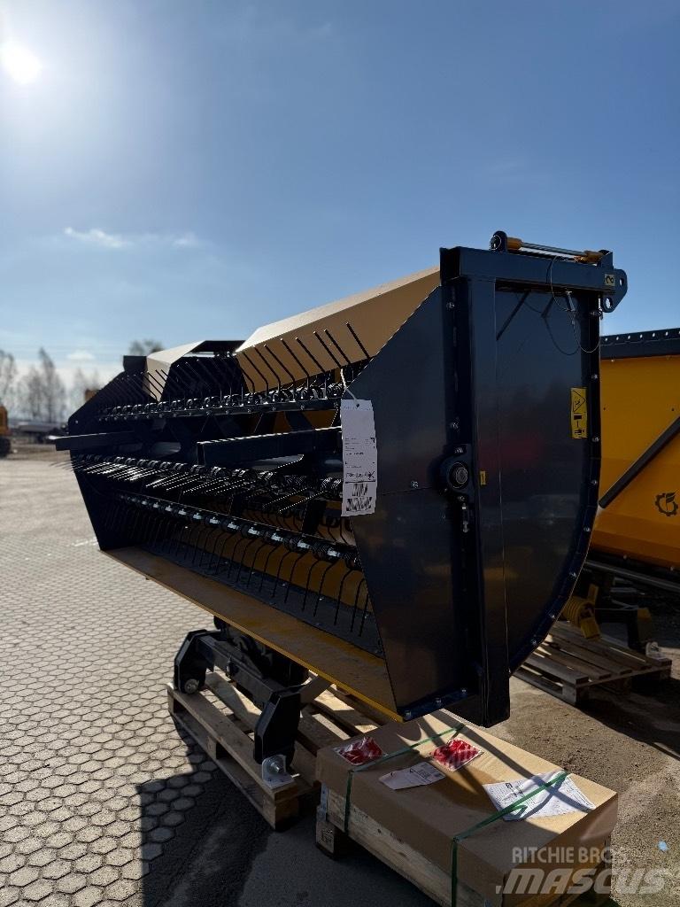 Elho TR 300 Граблі і сінозворушувачі
