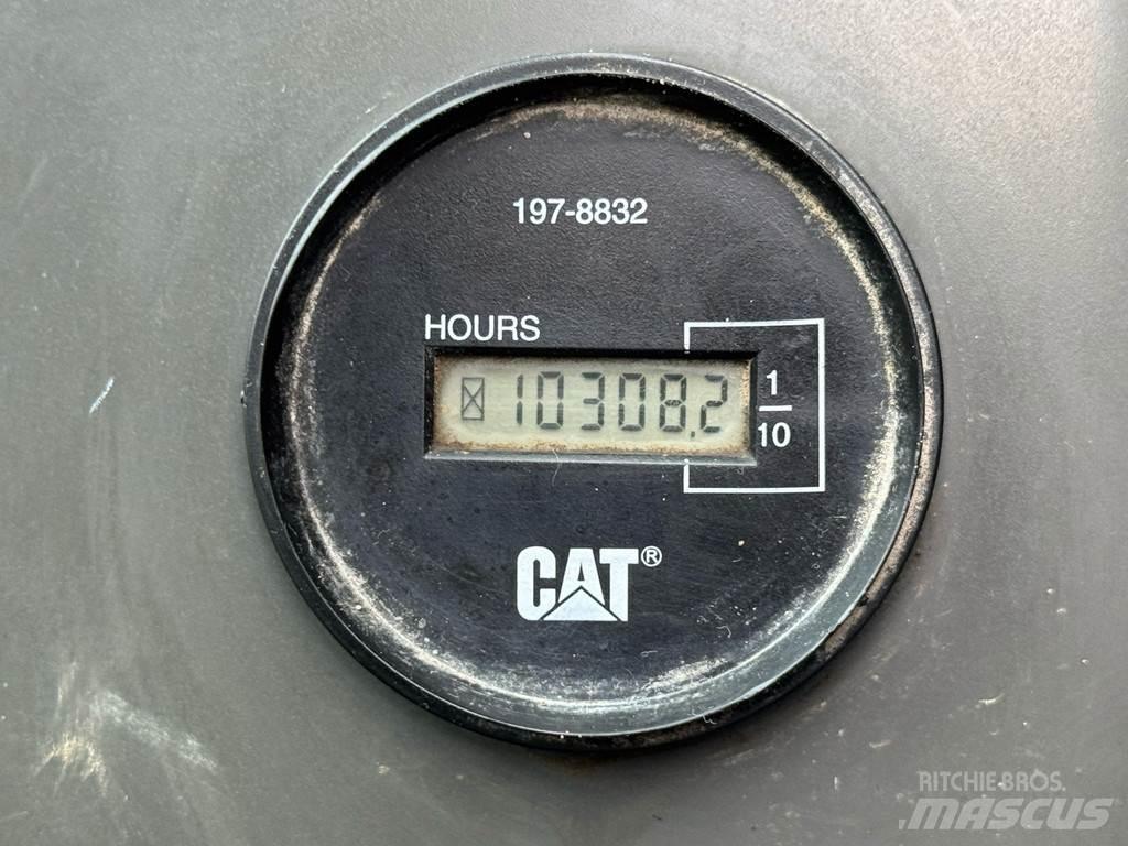 CAT M315D Колісні екскаватори