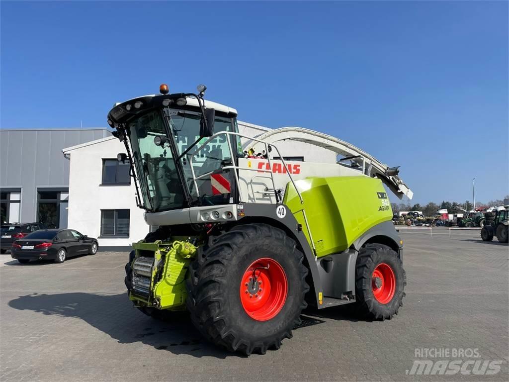 CLAAS Jaguar 940 Фуражні комбайни