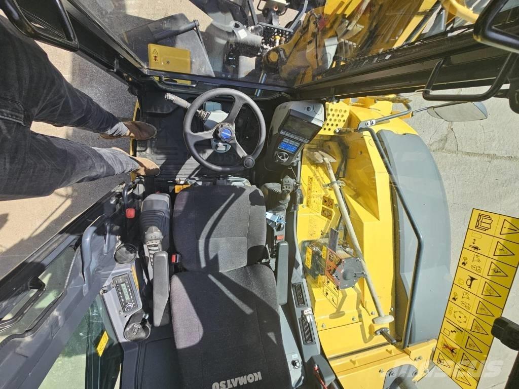 Komatsu PW 98 MR-11 Колісні екскаватори