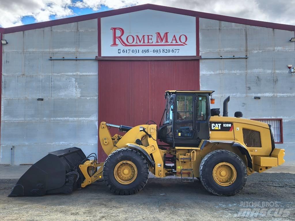 CAT 938M Фронтальні навантажувачі