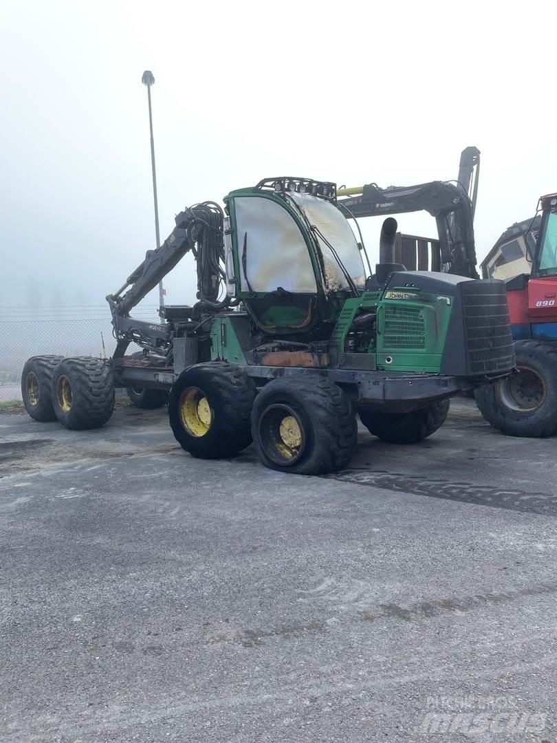 John Deere 1210E Форвардери
