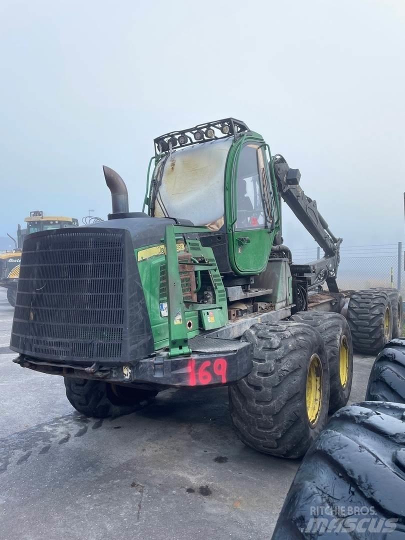 John Deere 1210E Форвардери