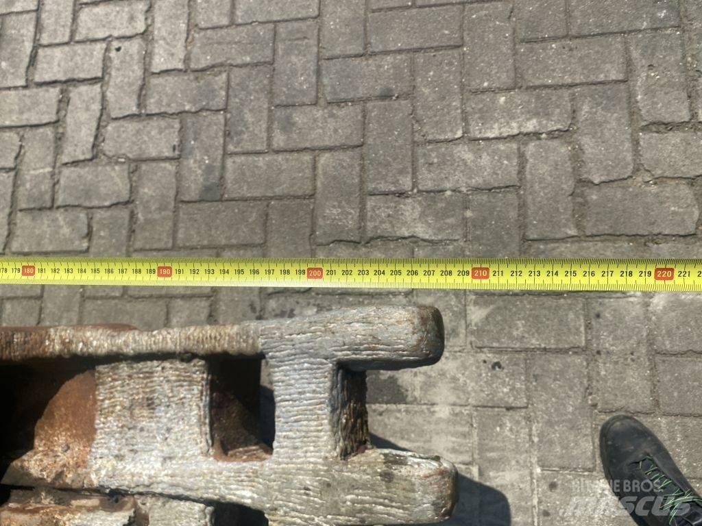  Crusher CW 30 Різаки