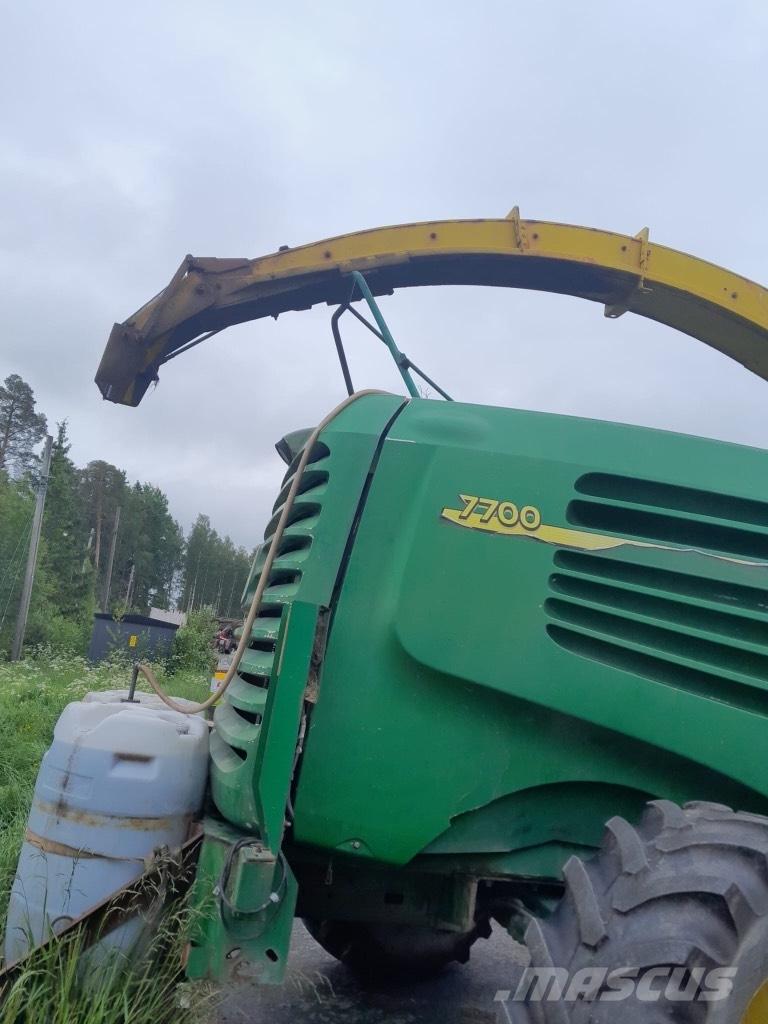 John Deere 7700 Кормозбиральні комбайни