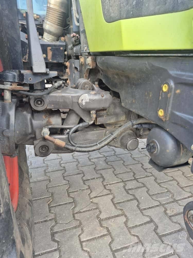 CLAAS Arion 530 Трактори