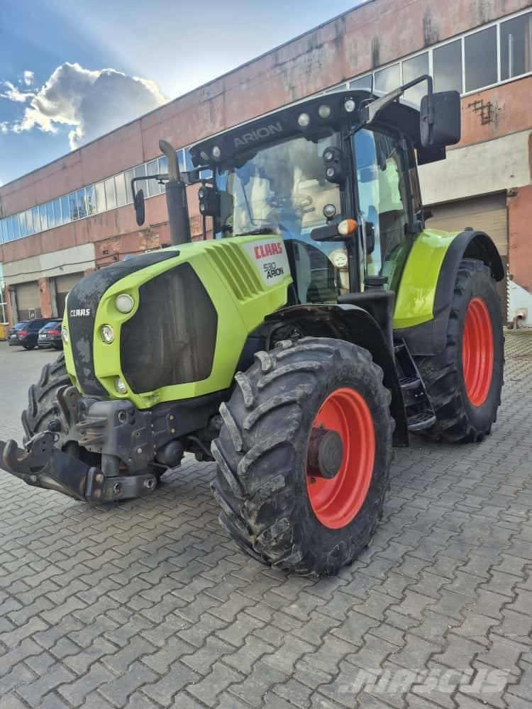 CLAAS Arion 530 Трактори