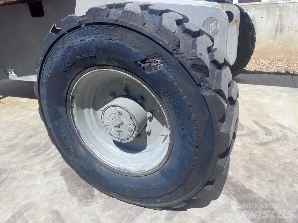 JLG 660 SJ Телескопічні підйомники