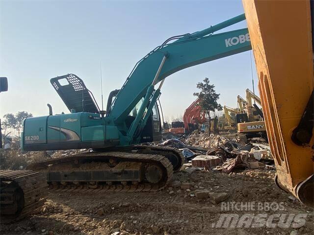 Kobelco SK200-8 Гусеничні екскаватори
