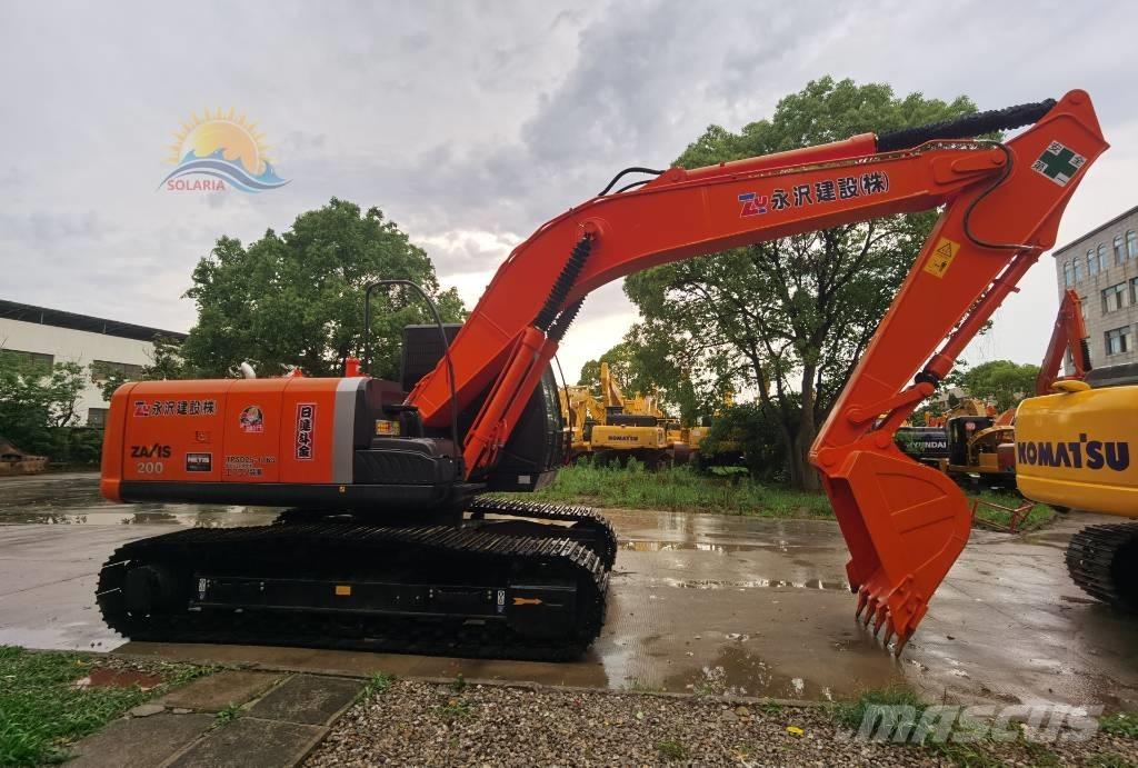 Hitachi ZX 200 Гусеничні екскаватори