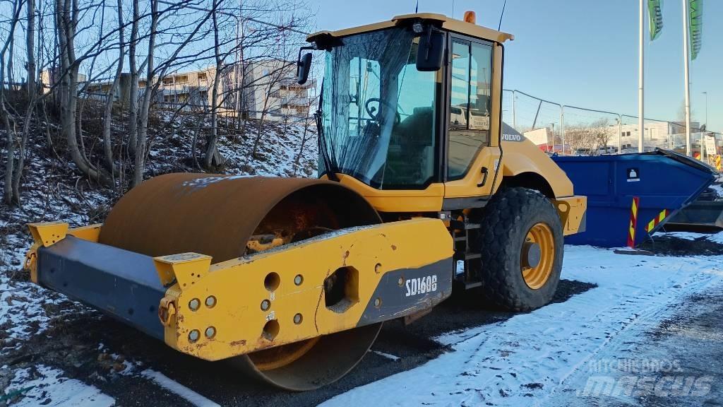 Volvo SD 160 B Пневматичні катки