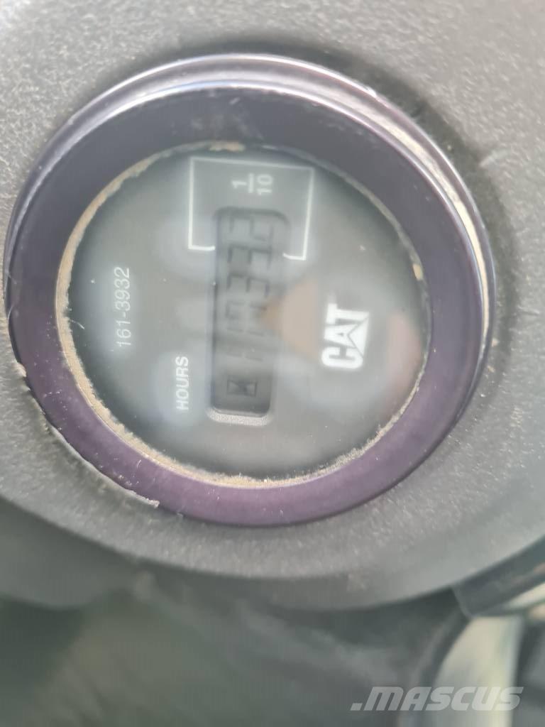 CAT 928 G Фронтальні навантажувачі