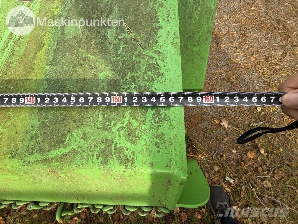 Avant Slagklippare Газонні і лукові косилки