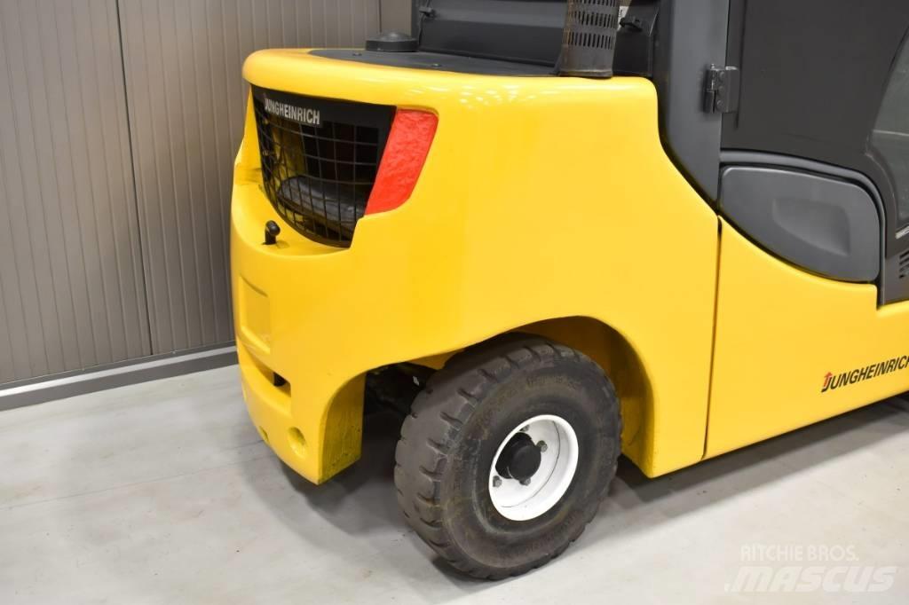 Jungheinrich 435s Дизельні навантажувачі