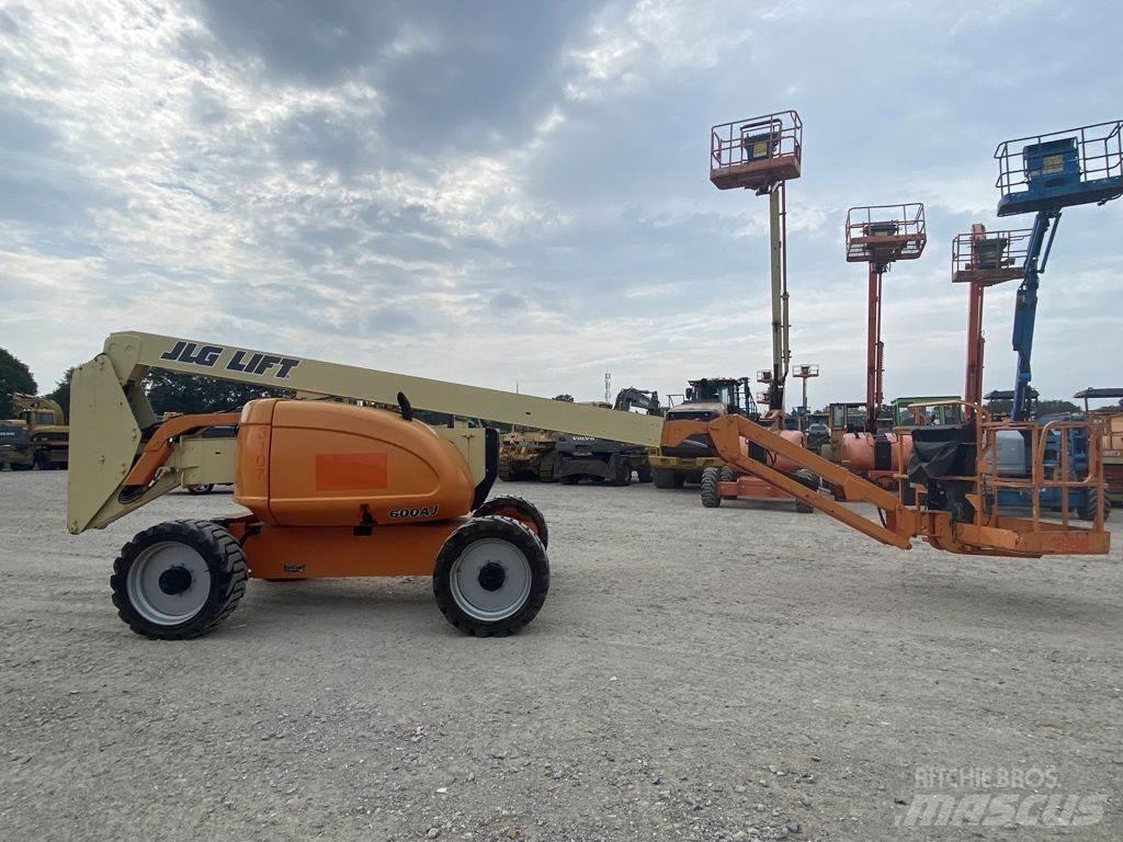 JLG 600AJ Колінчаті підйомники