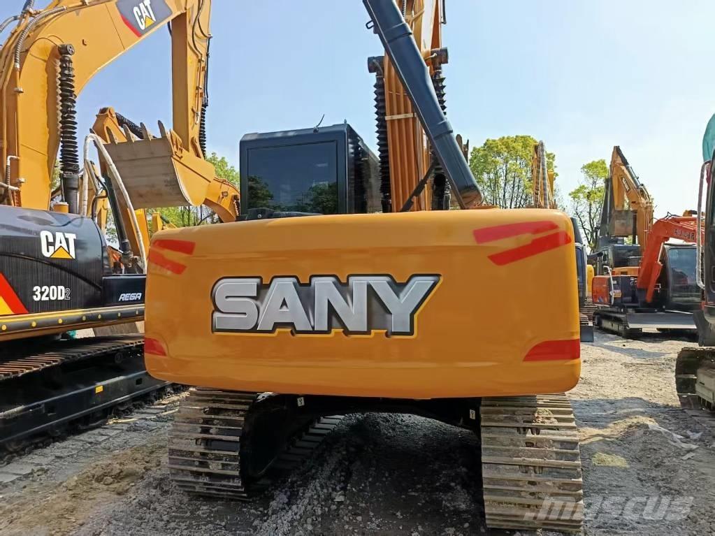 Sany SY 135 C Гусеничні екскаватори