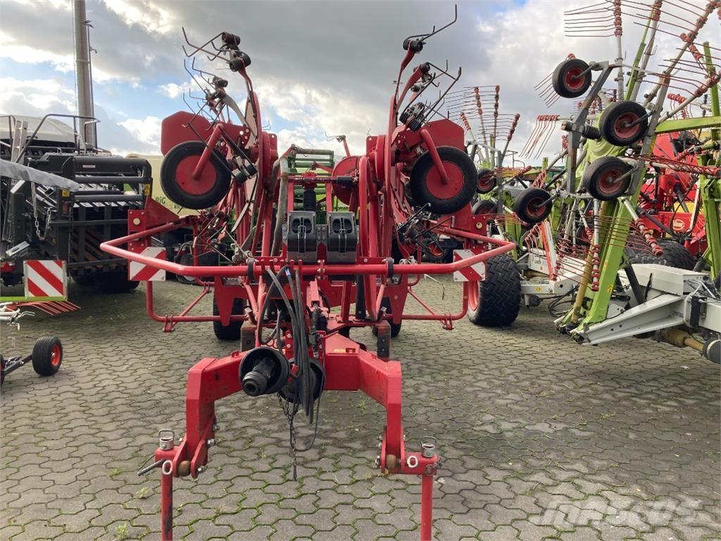 Lely Lotus 1250 Граблі і сінозворушувачі
