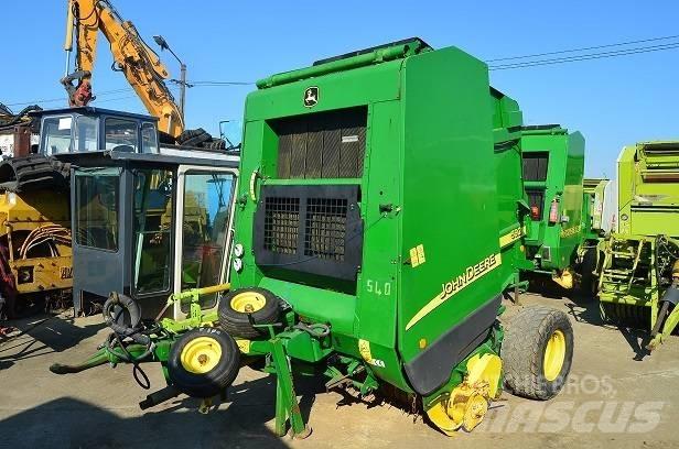 John Deere 592 Рулонні прес-підбирачі