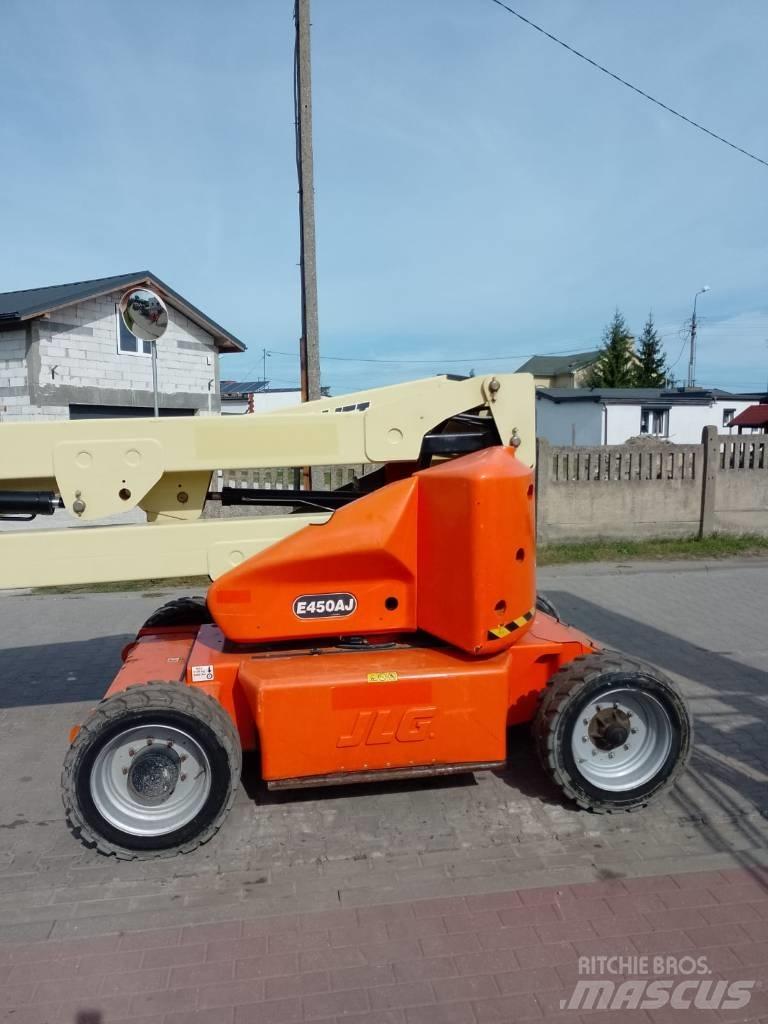 JLG E 450 AJ Колінчаті підйомники