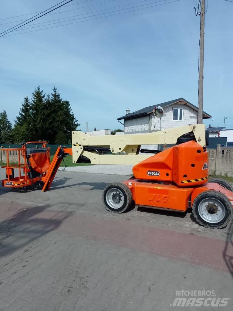 JLG E 450 AJ Колінчаті підйомники