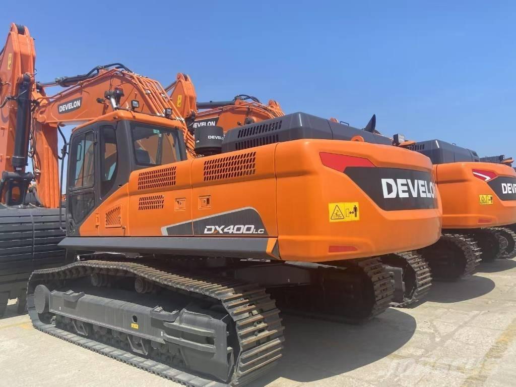 Develon DX 400 Гусеничні екскаватори