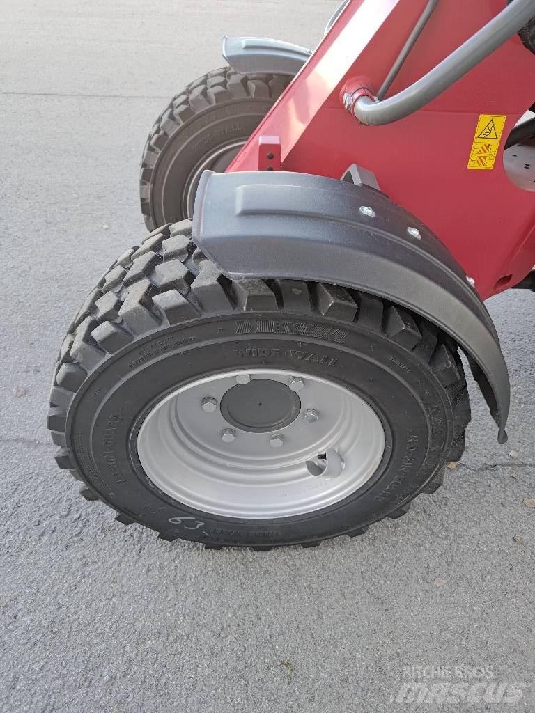Weidemann 1280 Багатофункціональне обладнання для вантажних і землекопальних робіт